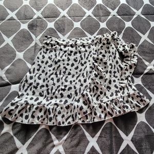 Animal print flare skirt. Above the knee with a slight flare.  Super cute!